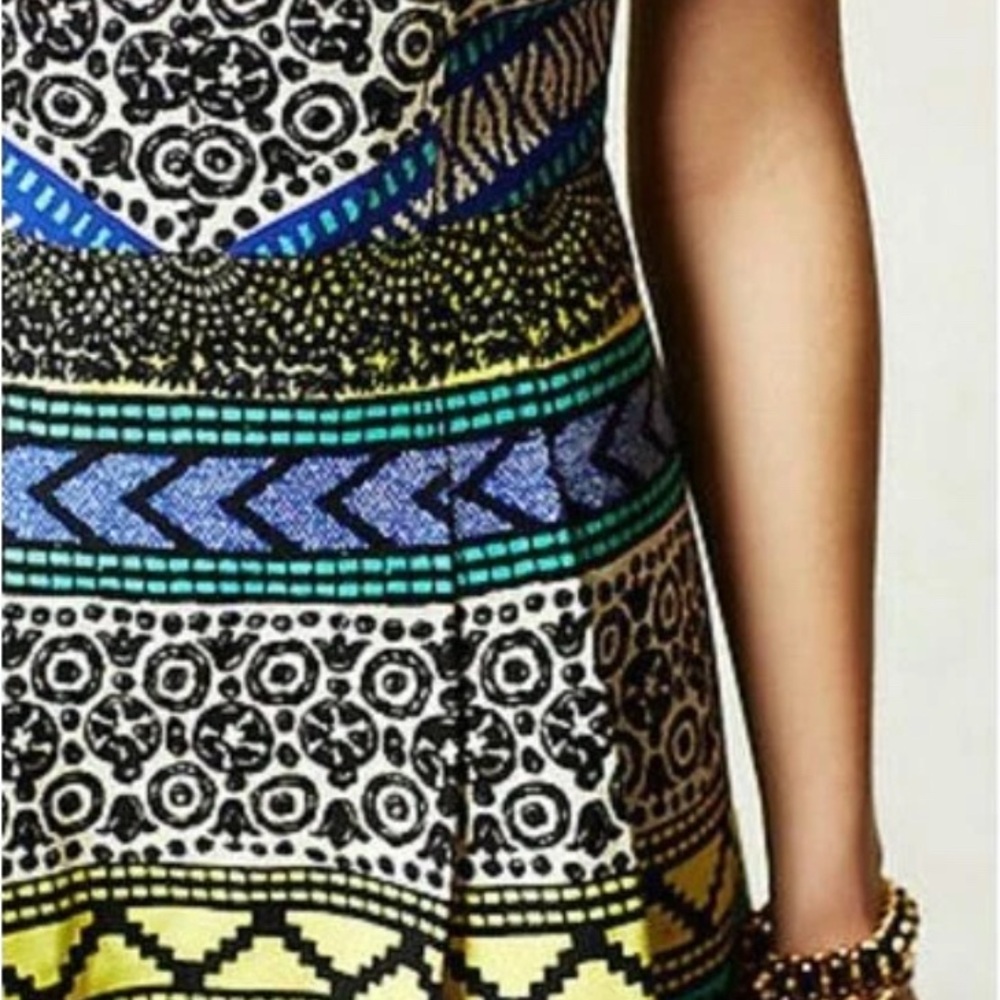 Multicolor Patterned Dress - Picture 5 of 9